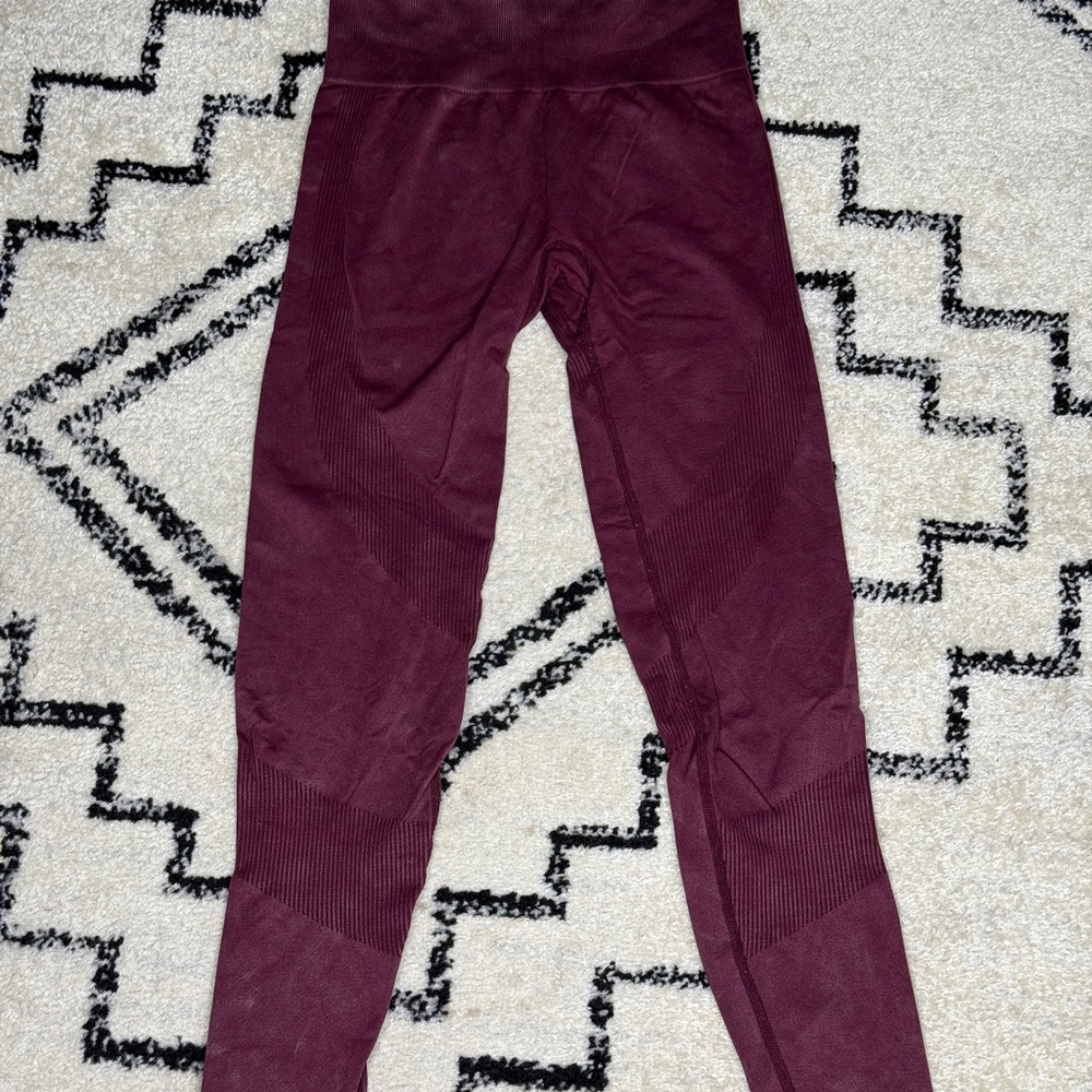 PINK Victoria's Secret Maroon Seamless Leggings High-Waisted